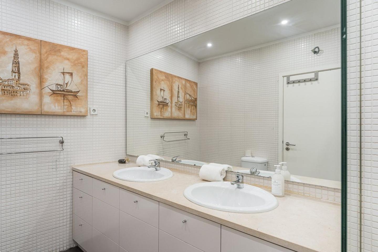 Guestready - Fantastic Apt Overlooking Douro River OOporto Esterno foto